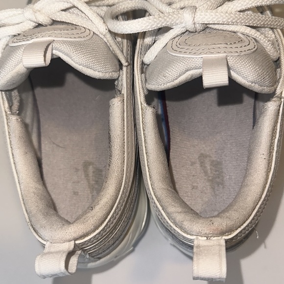 Nike Women’s Air Max 97 Light Bone / Phantom - size 6 - Picture 7 of 11